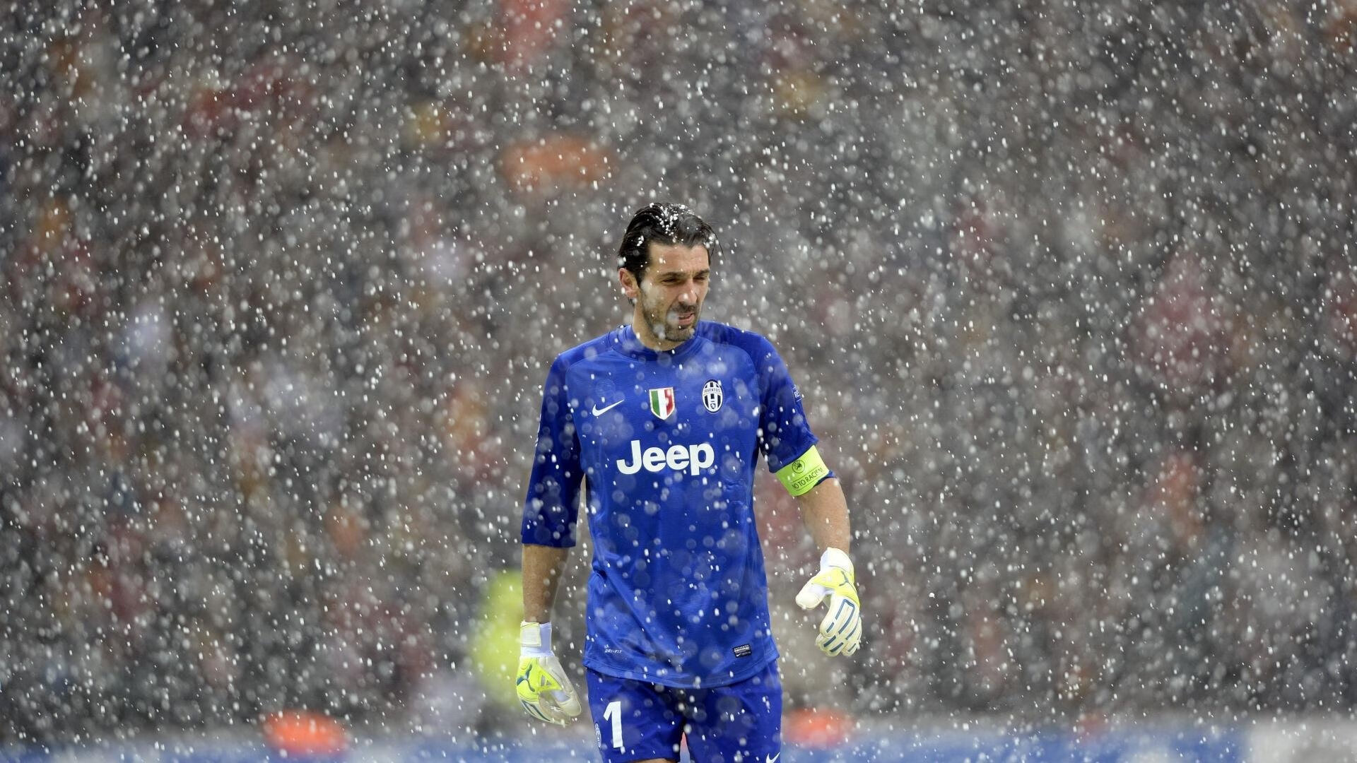 德甲数据分析驱动下的前场压迫效率评估模型,前场压迫防守训练